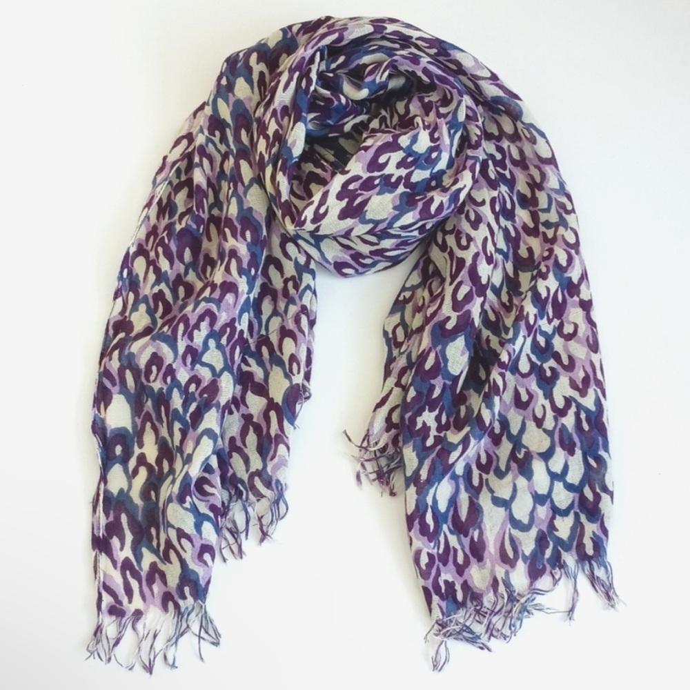 Women’s Feminine Soft Purple Animal Print Cotton Scarf - Picture 3 of 4